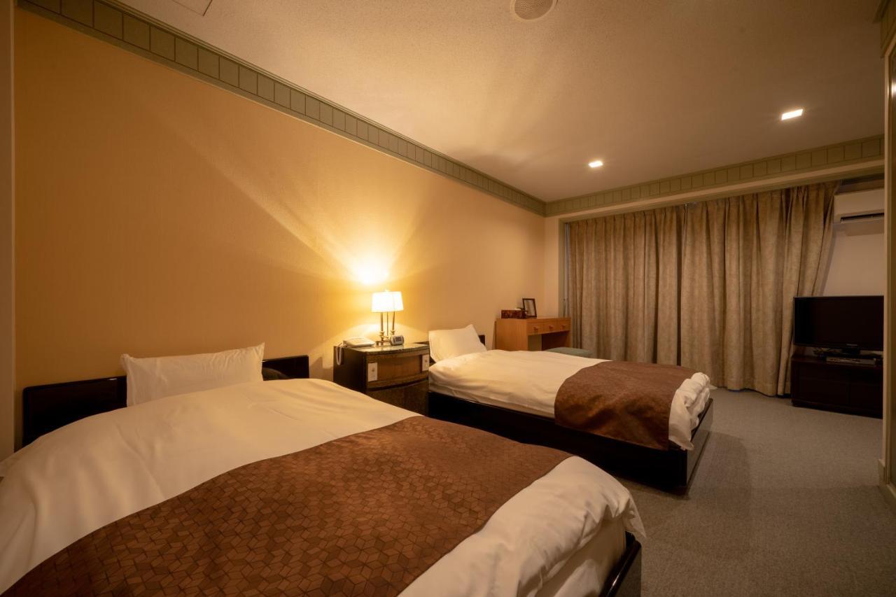 Kitsuregawa Country Club & Bihada Onsen Hotel Kitsuregawa Sakuyama Екстериор снимка